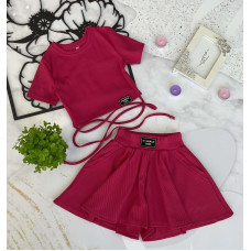 Класний стильний костюм