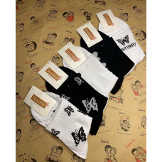 Шкарпетки із метеликами