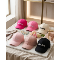 Кепка "Miu Miu"