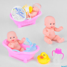 Пупс у ванночці