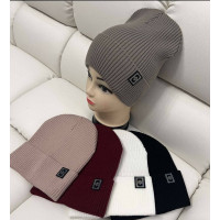 Вʼязана шапочка Celine